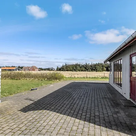 Holiday home Dejligt Med Gratis Internet I Vrist Sj474